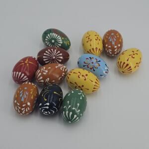 Vintage Polish Hand Painted Wooden Pisanki Eggs Set of 12 Lot Easter Decoration